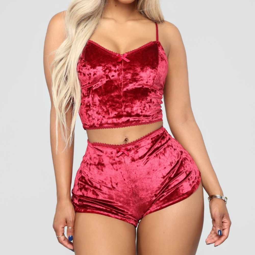 Red velvet pajama set - Picture 1 of 3